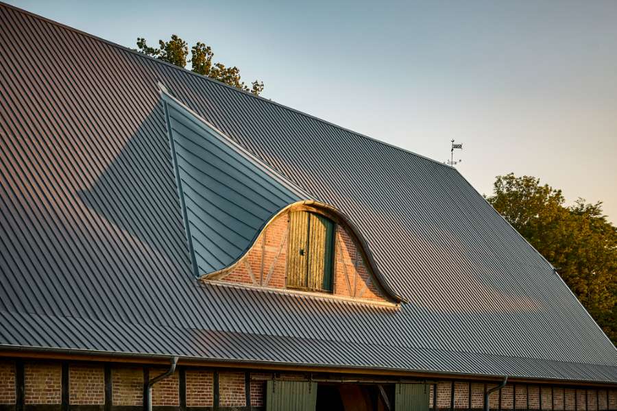 Beautiful roof construction comes to life with rib sheets, Gut Godderstorf, 23779 Neukirchen, Germany